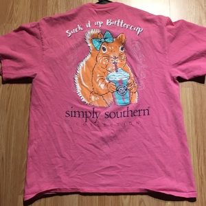 A women’s large tee